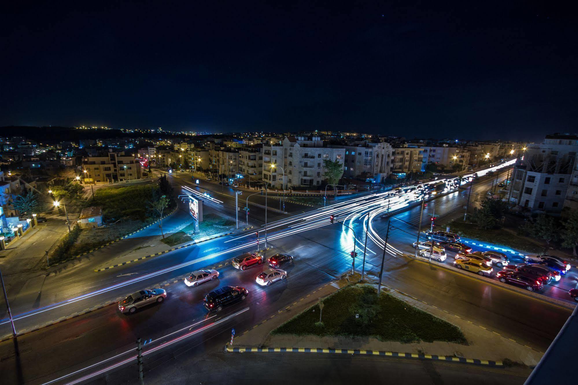 Nadine Hotel Suites Amman Exteriör bild